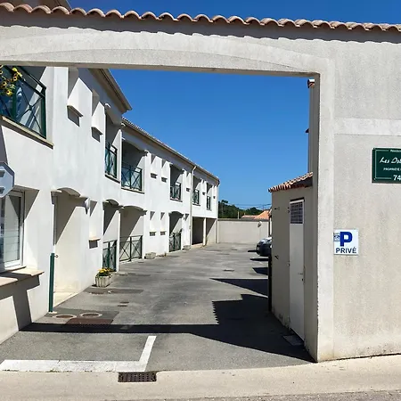 Hébergement de vacances Maison Cosy Au Centre-ville, Parking - 2 Pers. - Fr-1-336-171 Jard-sur-Mer