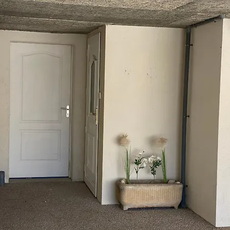 Hébergement de vacances Maison Cosy Au Centre-ville, Parking - 2 Pers. - Fr-1-336-171 Jard-sur-Mer